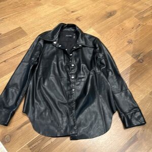 Dolce Cabo Women’s Faux Leather Jacket Size Medium